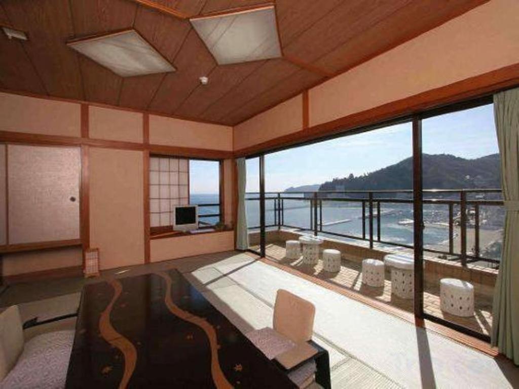 Tsukino Sumika Atami Juraku Hotel Eksteriør billede