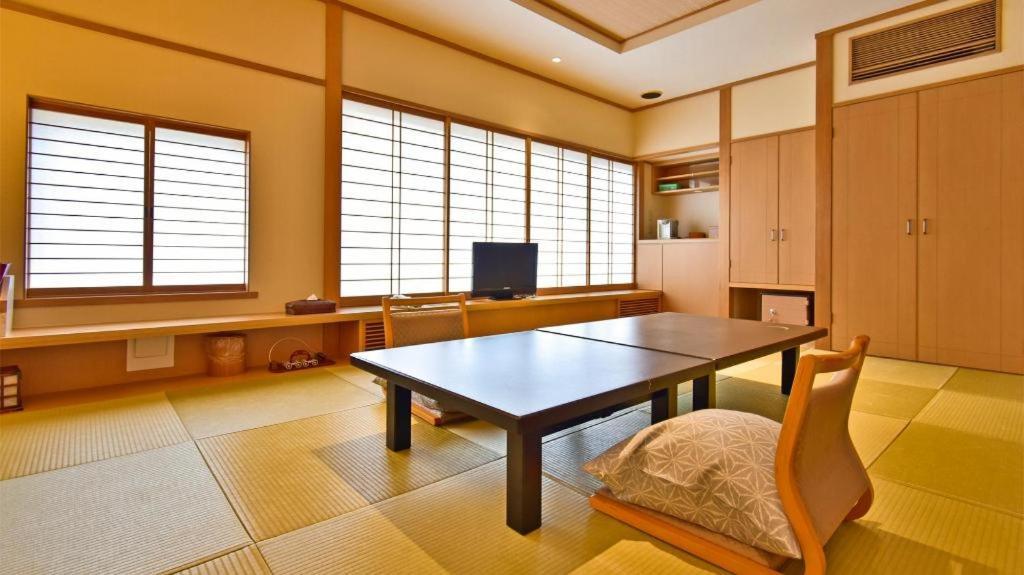 Tsukino Sumika Atami Juraku Hotel Eksteriør billede
