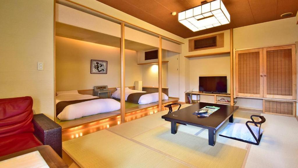 Tsukino Sumika Atami Juraku Hotel Eksteriør billede